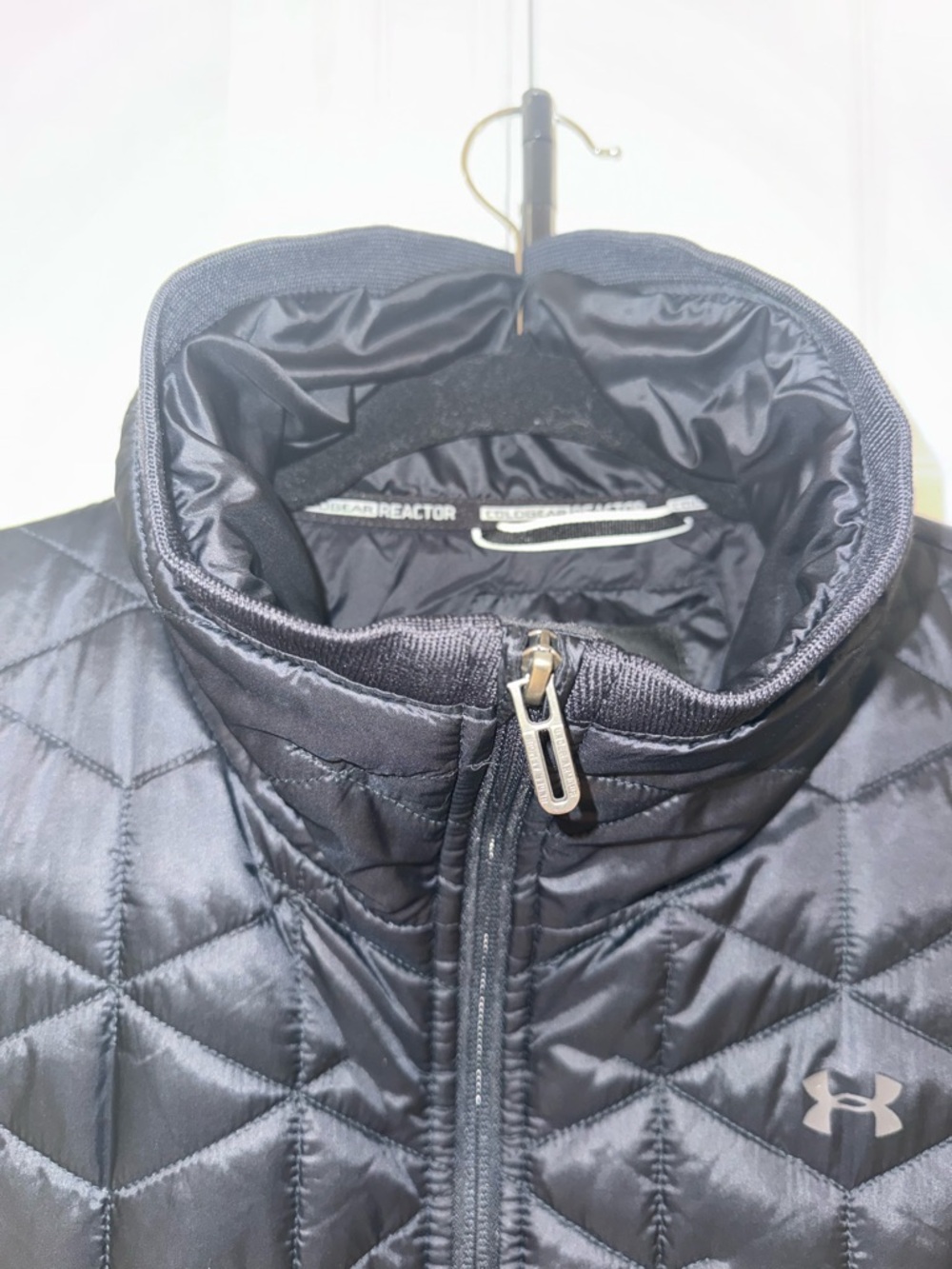 Under Armour quilted jacket Medium Pre-Owned - Picture 4 of 8